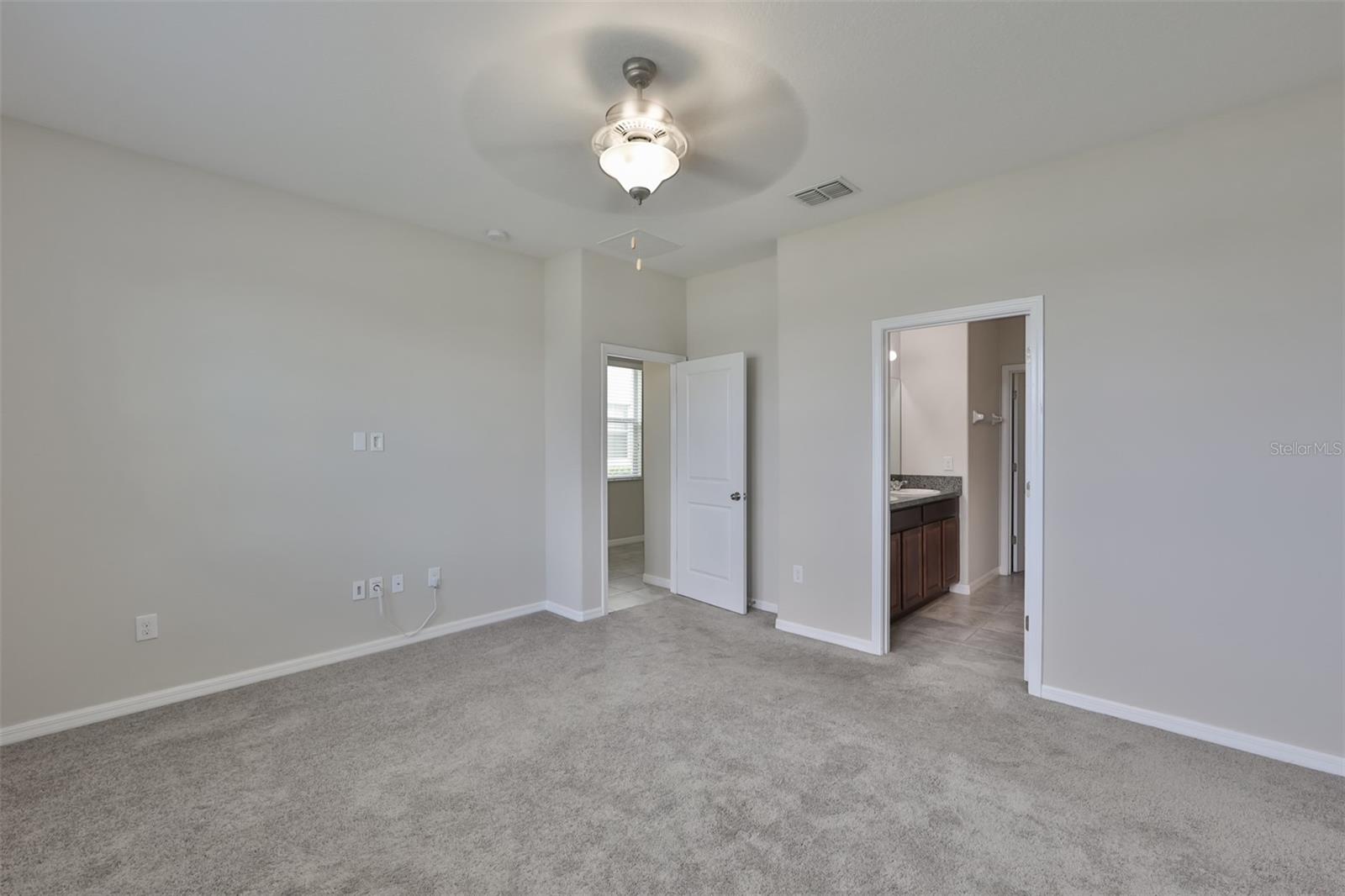 Image 9 of 36 For 6309 Shore Vista Place