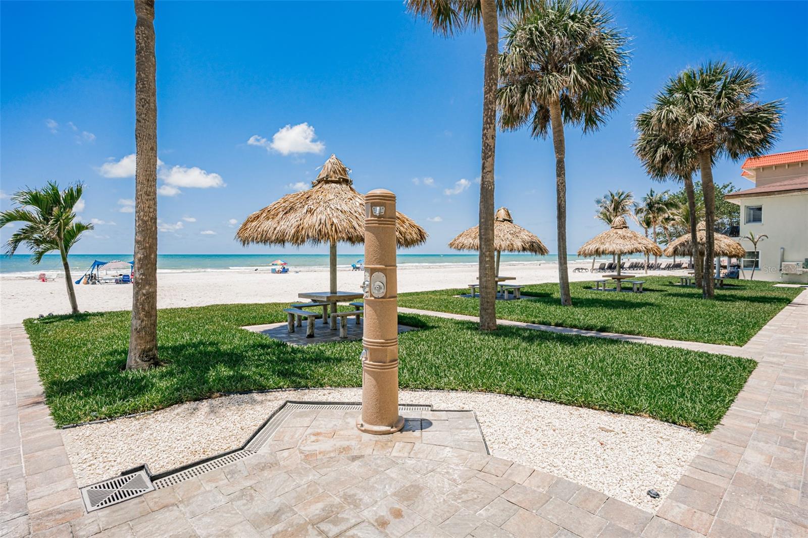 Image 47 of 53 For 17500 Gulf Boulevard 407