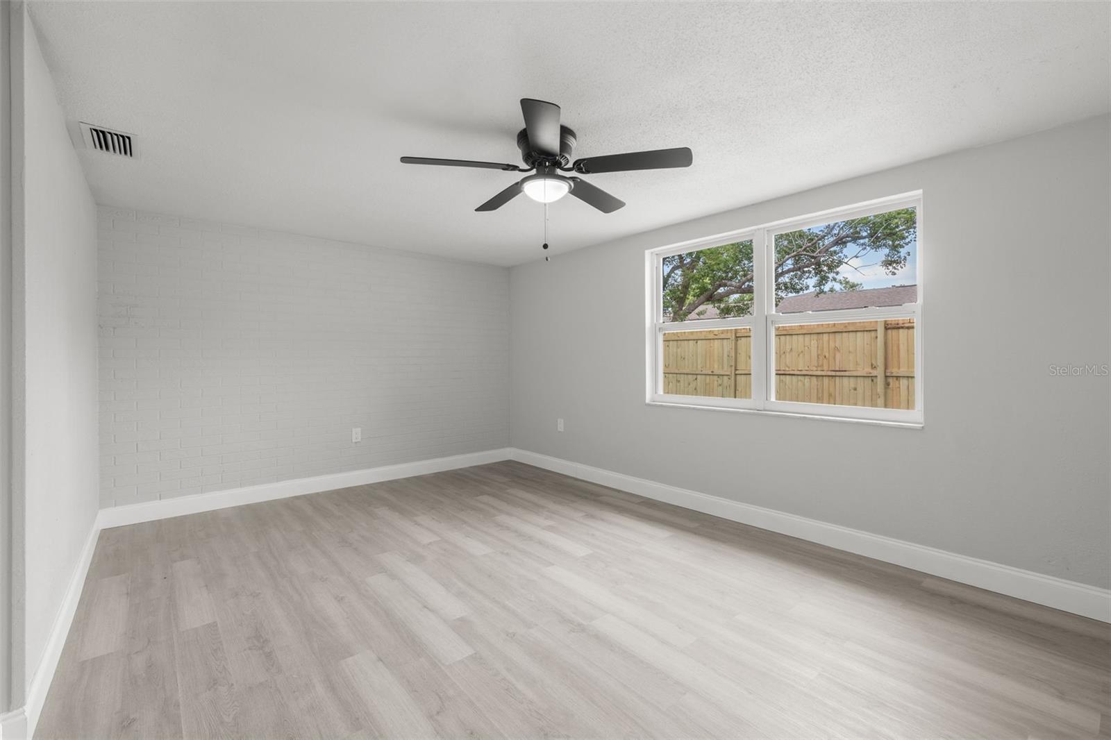 Image 18 of 34 For 6804 Tierra Verde Street