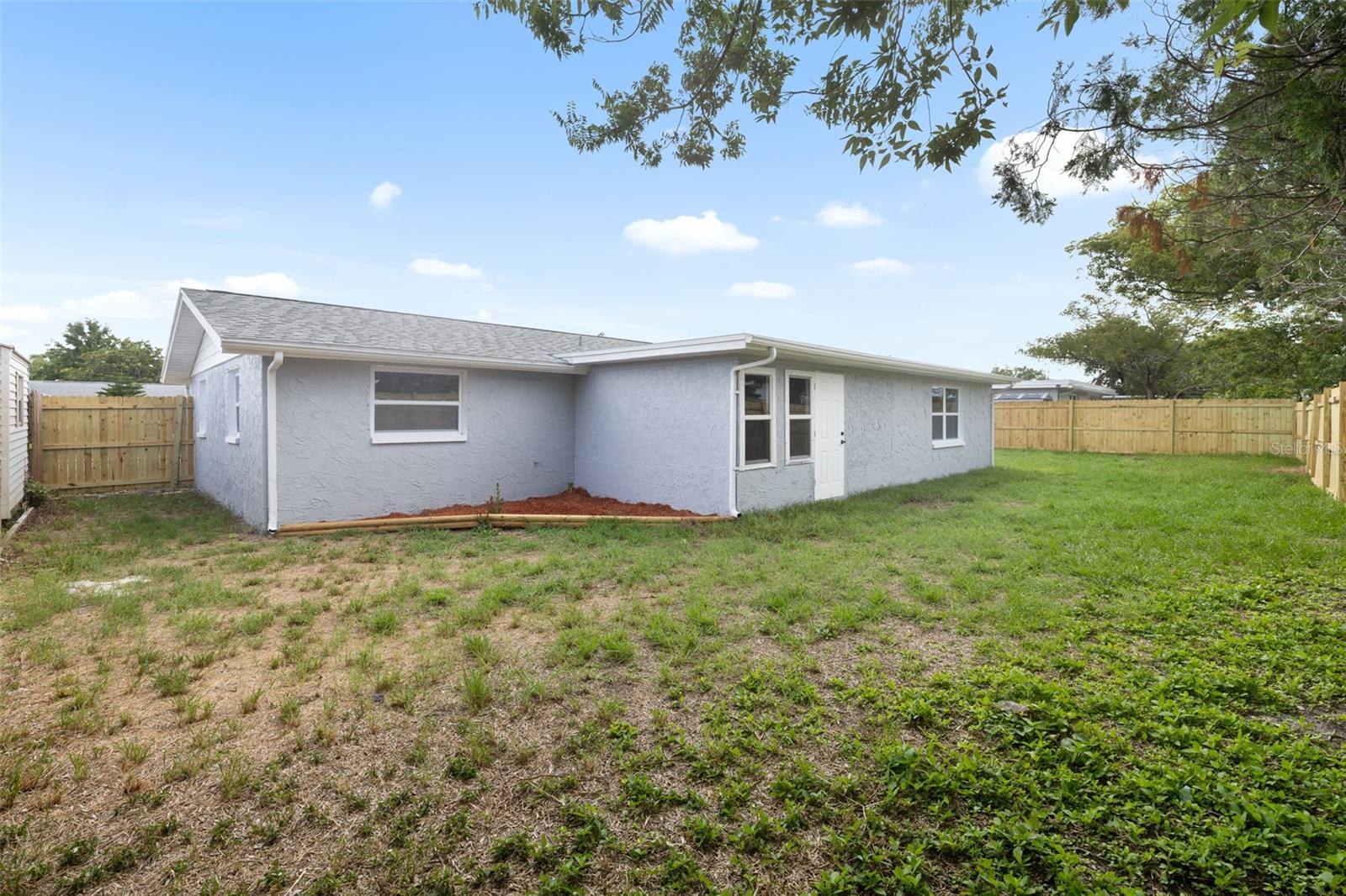 Image 27 of 34 For 6804 Tierra Verde Street