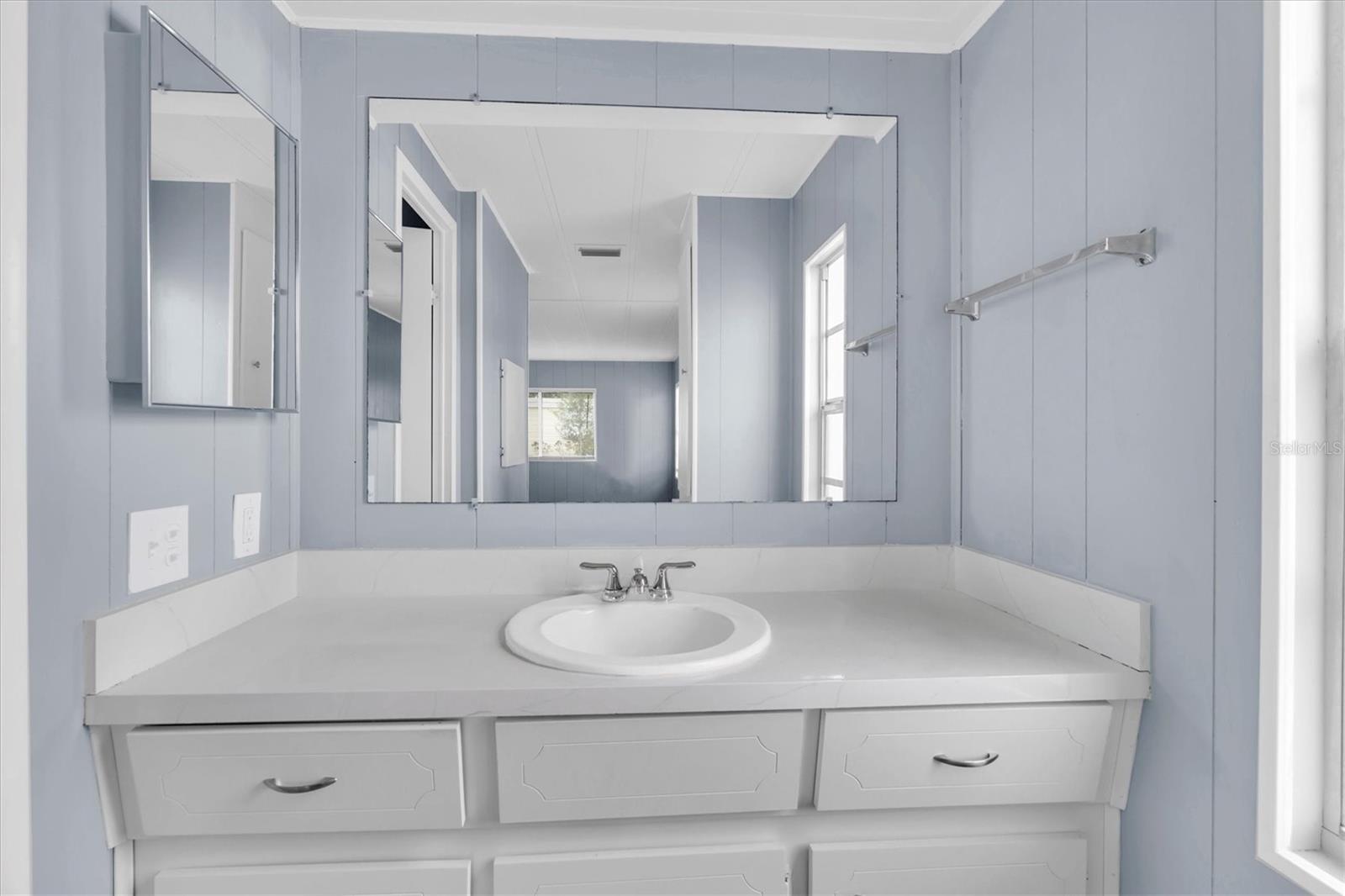 Listing photo id 22 for 11 Palm Forest Drive