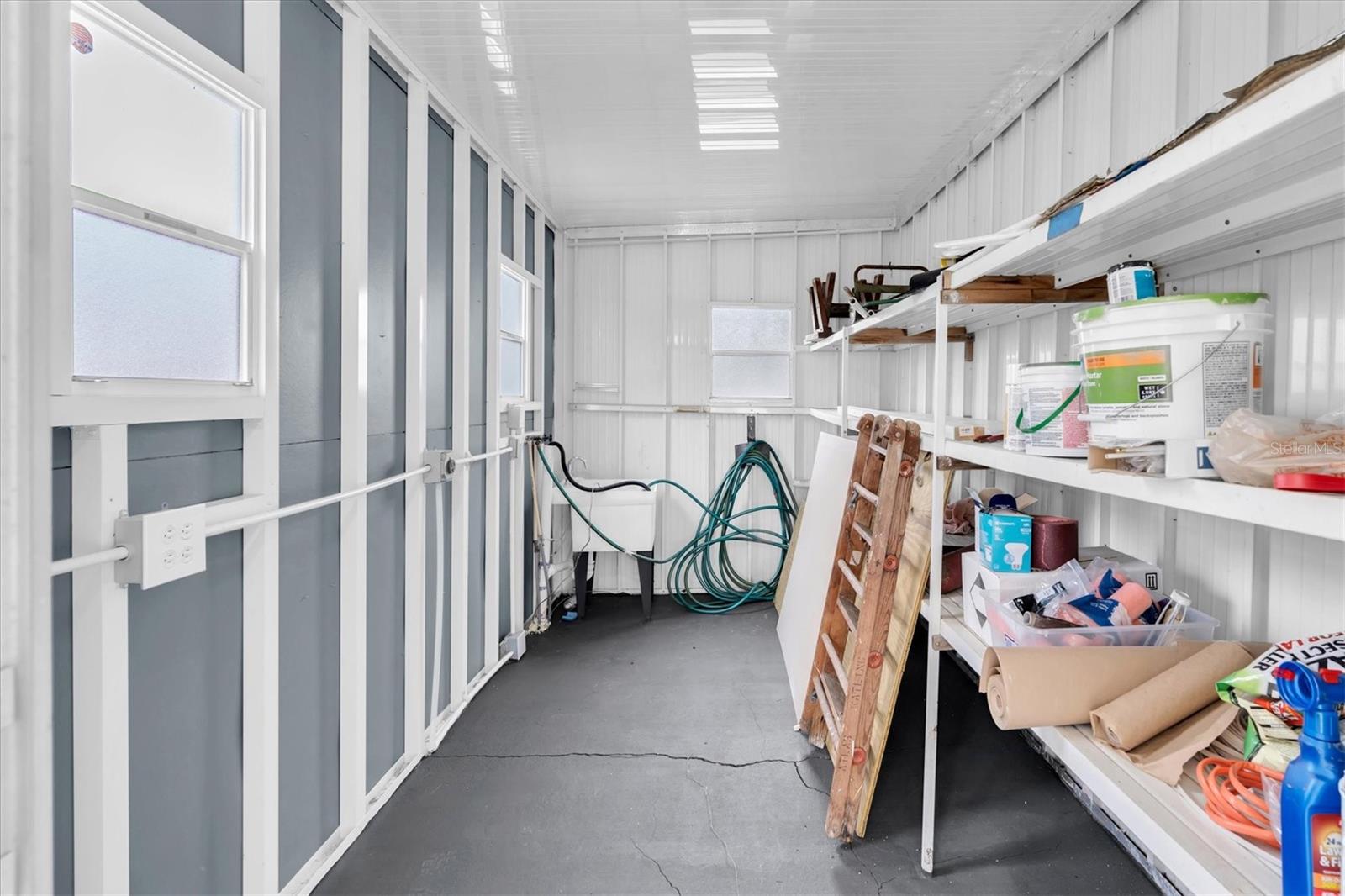 Listing photo id 27 for 11 Palm Forest Drive