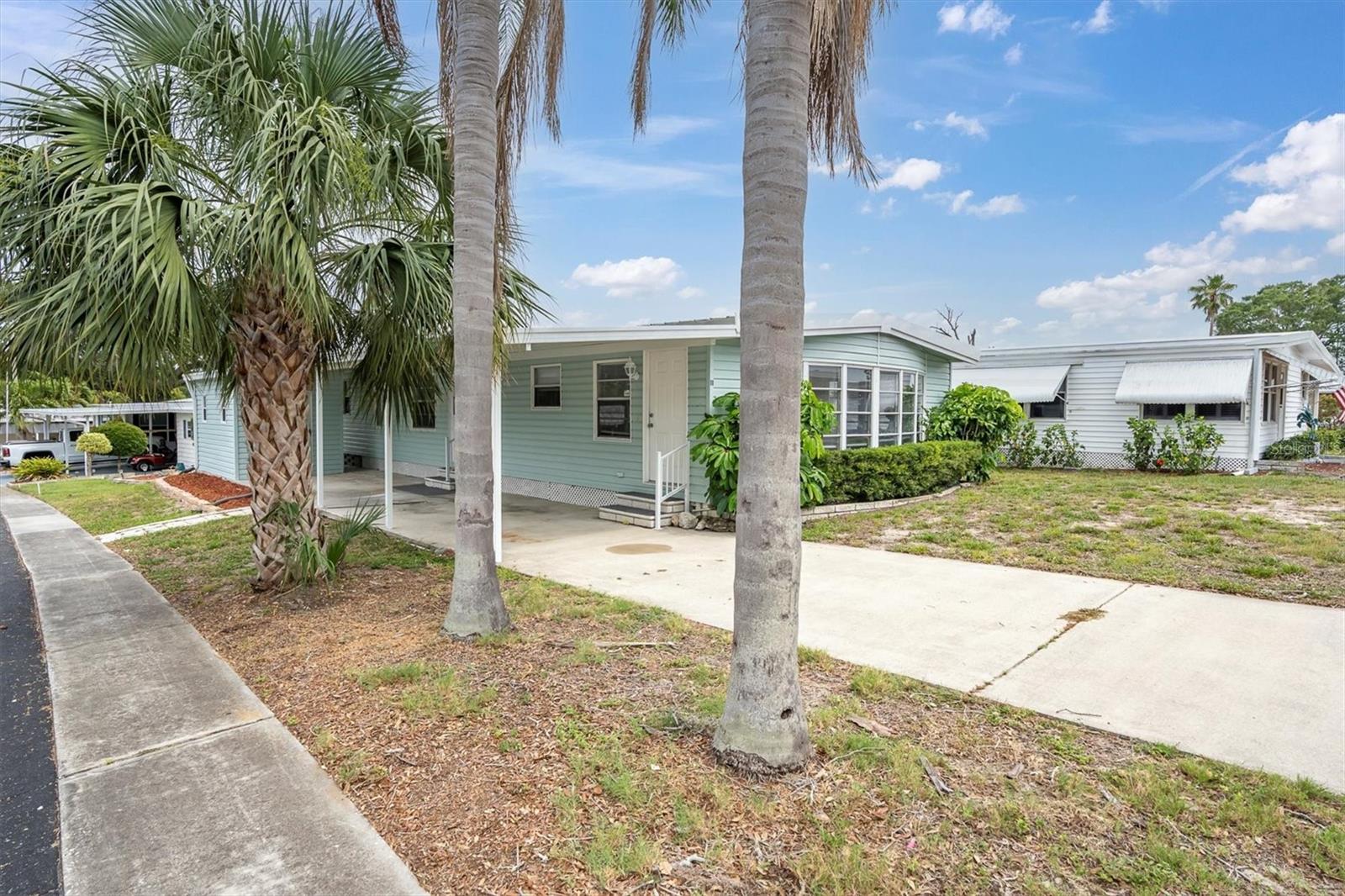 Listing photo id 30 for 11 Palm Forest Drive