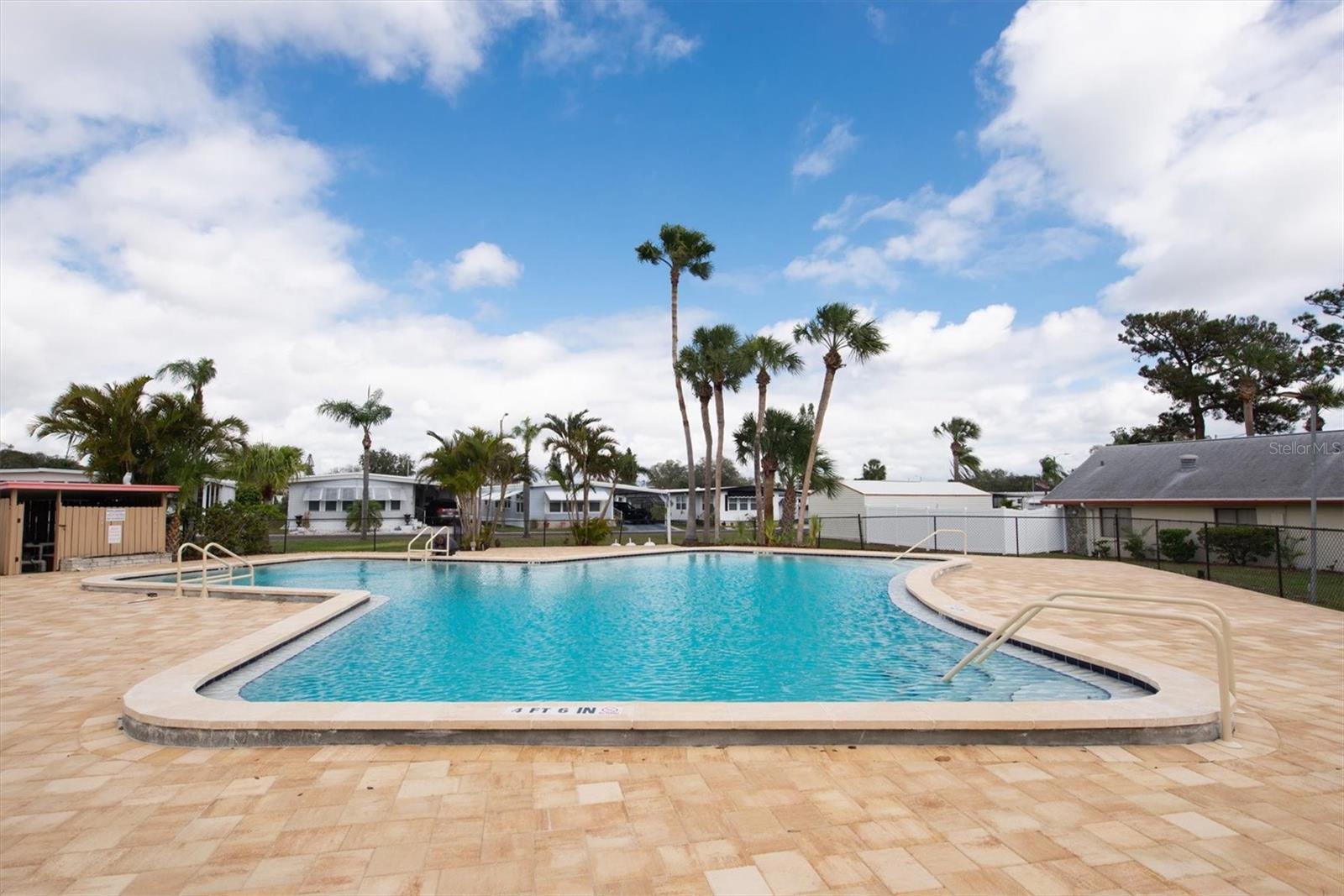 Listing photo id 31 for 11 Palm Forest Drive