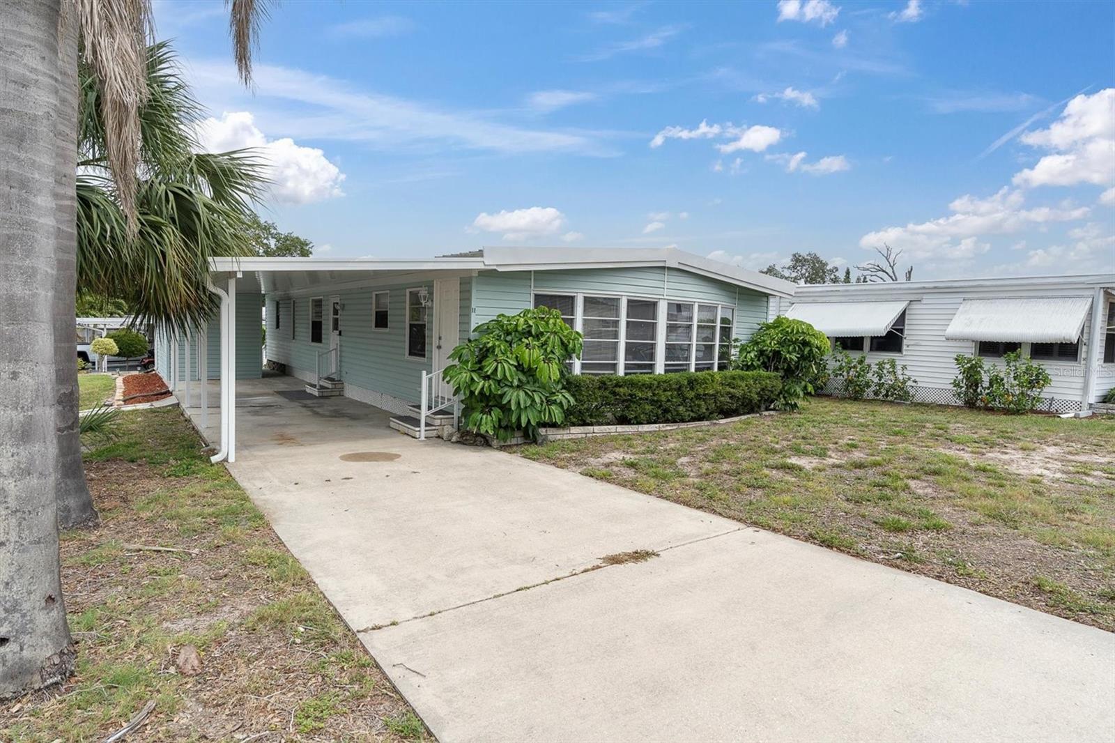 Listing photo id 35 for 11 Palm Forest Drive