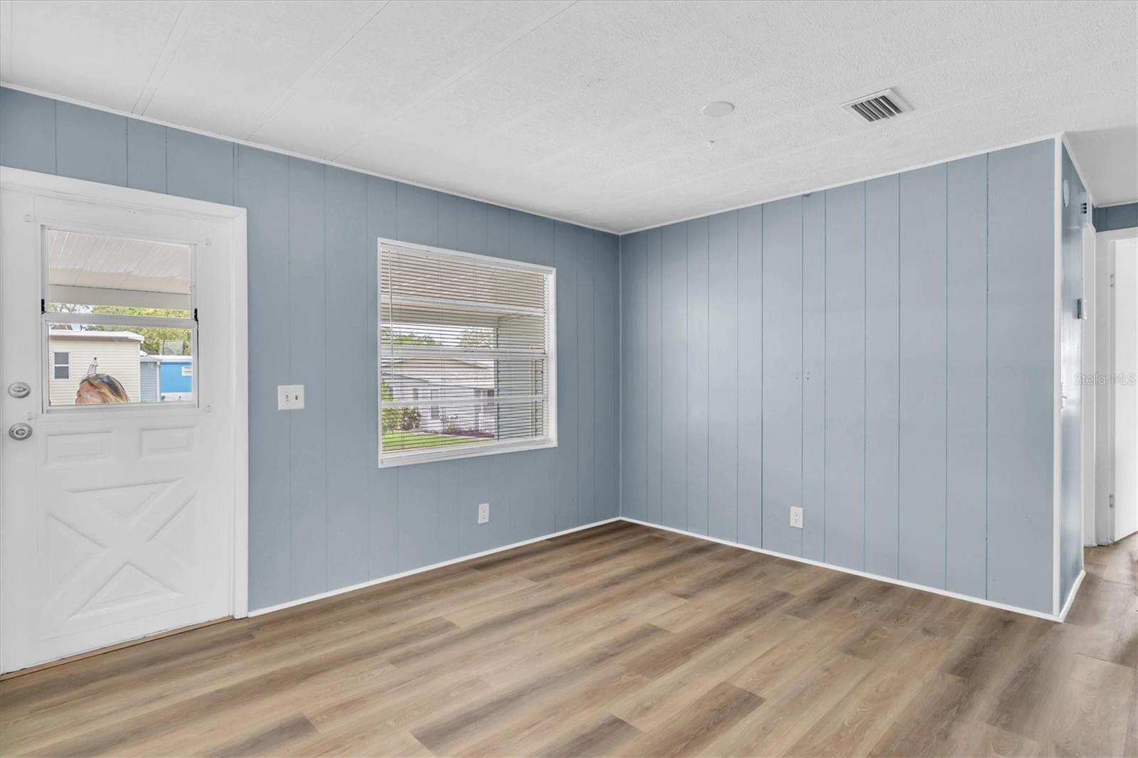 Listing photo id 3 for 11 Palm Forest Drive