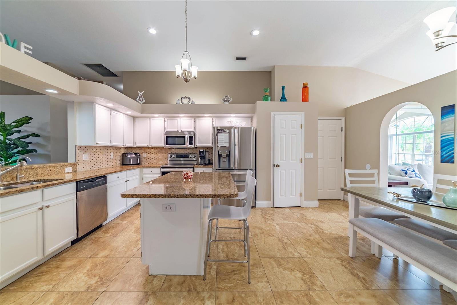 Image 10 of 58 For 18504 Country Crest Place
