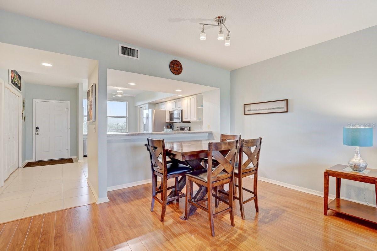 Image 10 of 31 For 960 Starkey Road 2405