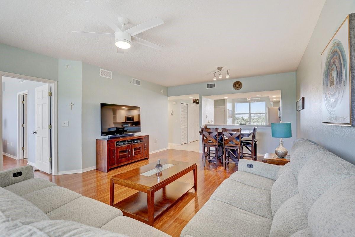 Image 12 of 31 For 960 Starkey Road 2405