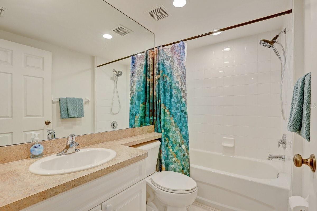 Image 24 of 31 For 960 Starkey Road 2405
