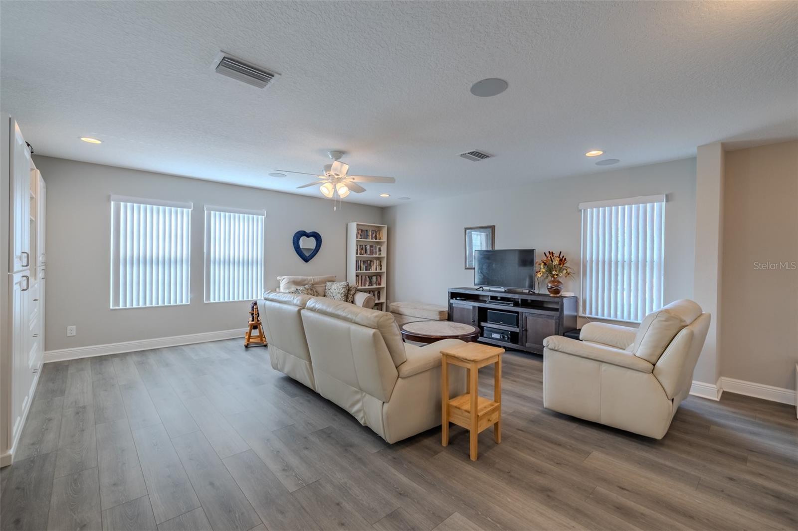Image 16 of 32 For 9814 Palazzo Street