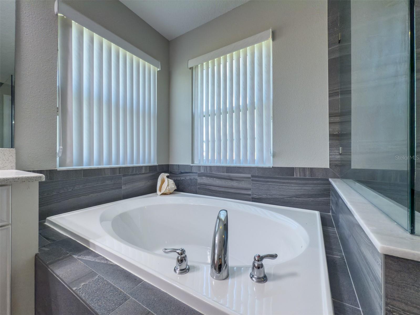 Image 21 of 32 For 9814 Palazzo Street