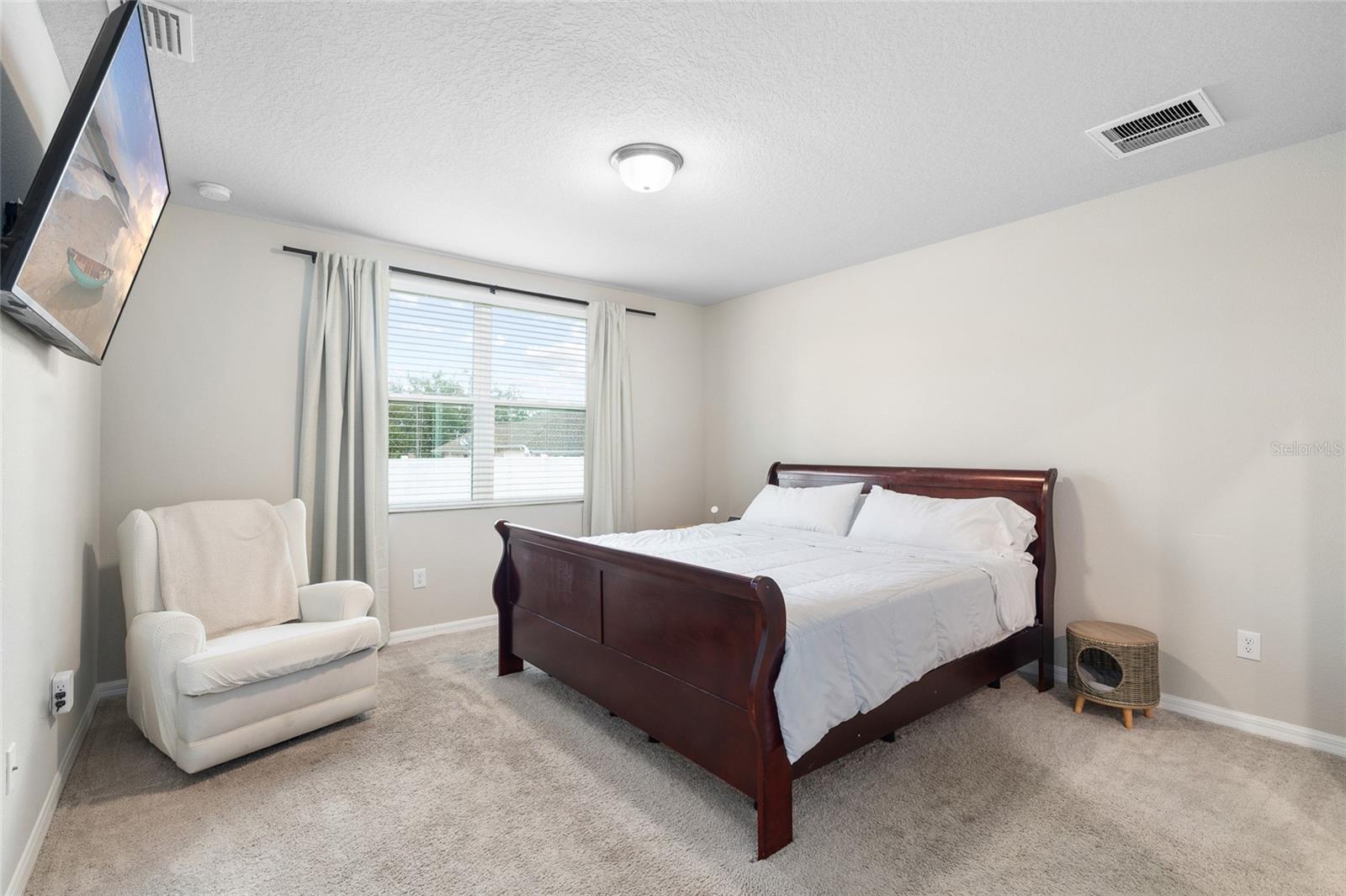 Image 18 of 32 For 11123 Thornberry Drive