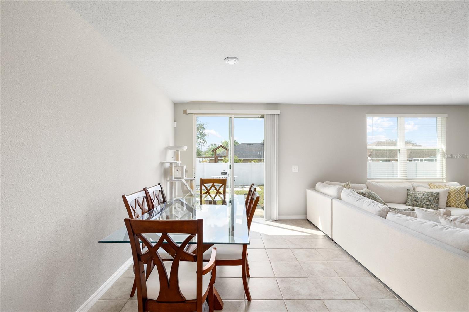 Image 9 of 32 For 11123 Thornberry Drive
