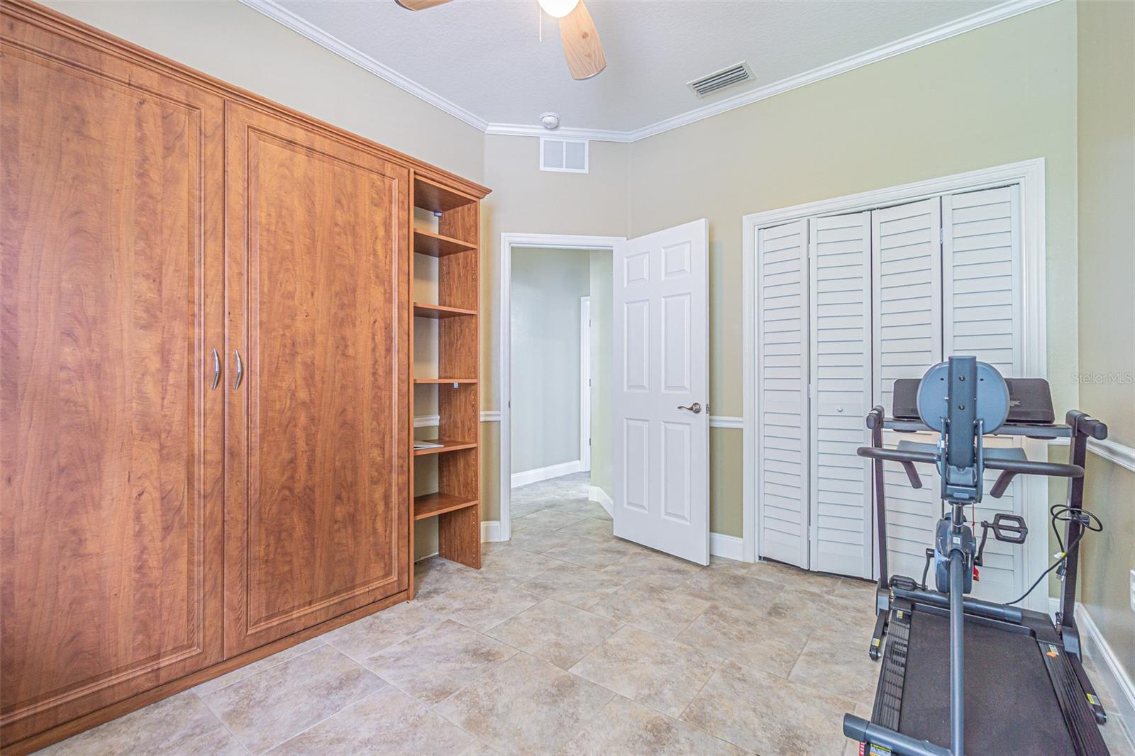 Image 32 of 49 For 2124 Rensselaer Drive