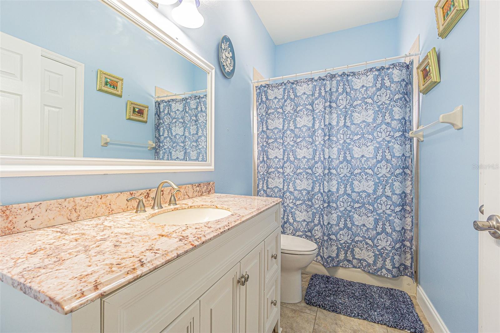 Image 33 of 49 For 2124 Rensselaer Drive