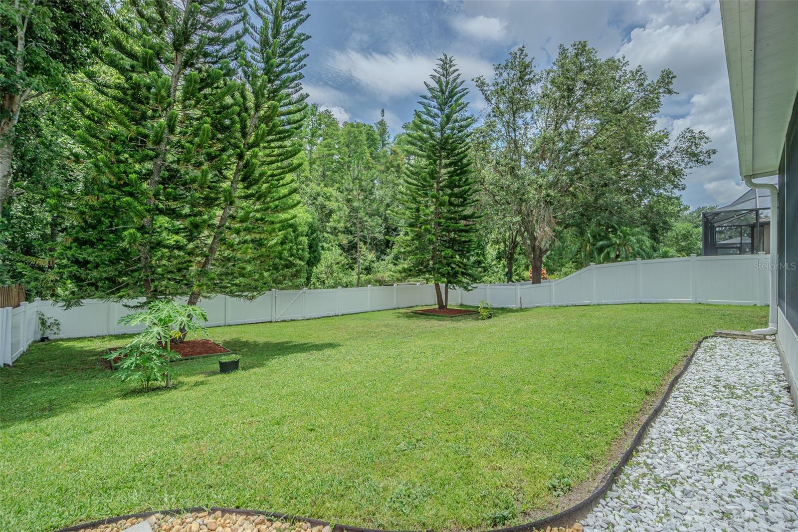 Image 43 of 49 For 2124 Rensselaer Drive