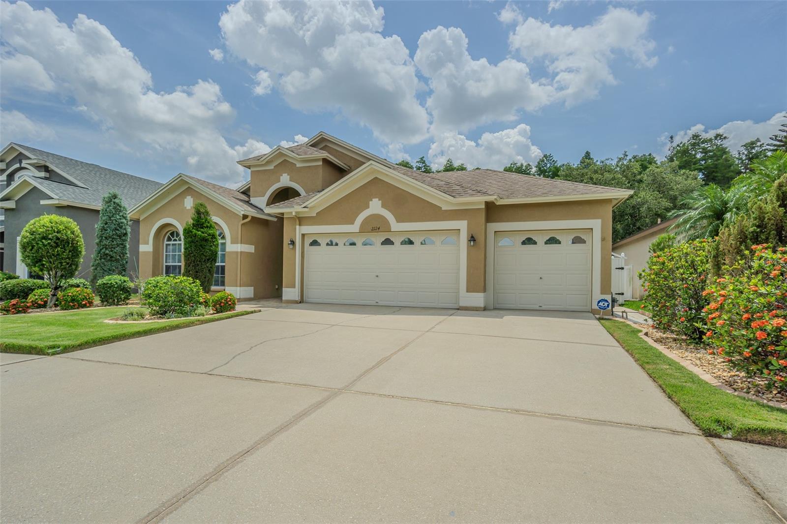 Image 6 of 49 For 2124 Rensselaer Drive