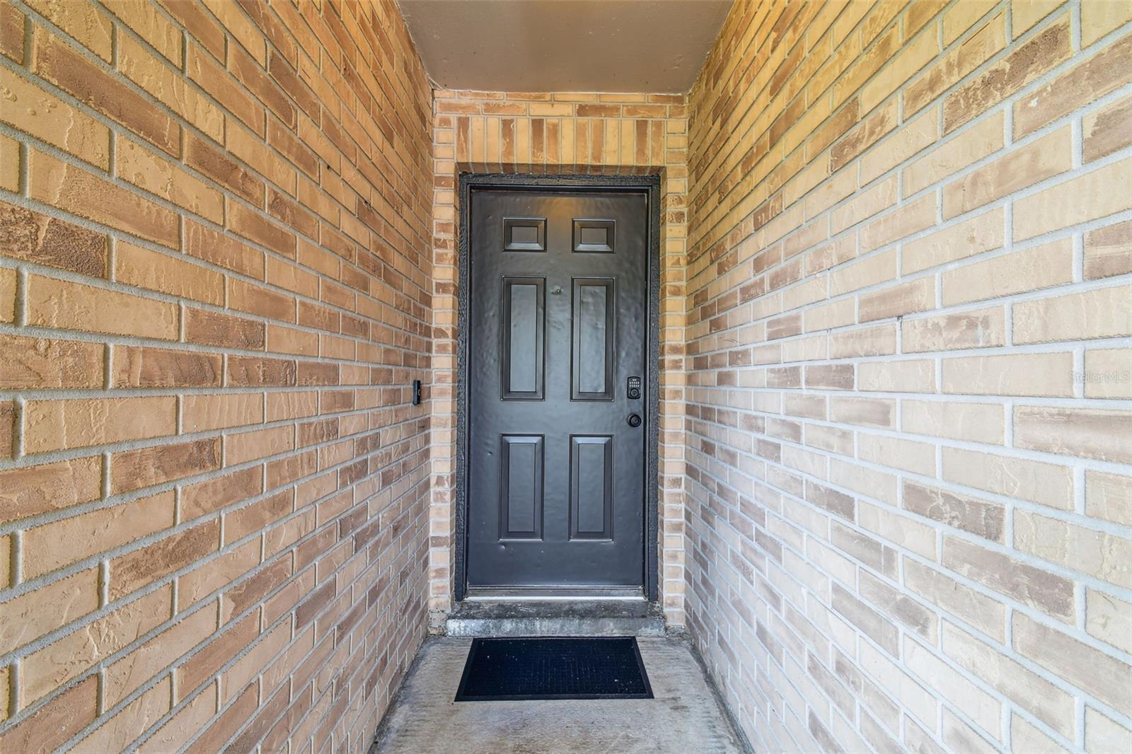 Image 13 of 79 For 4221 Meadowbend Court