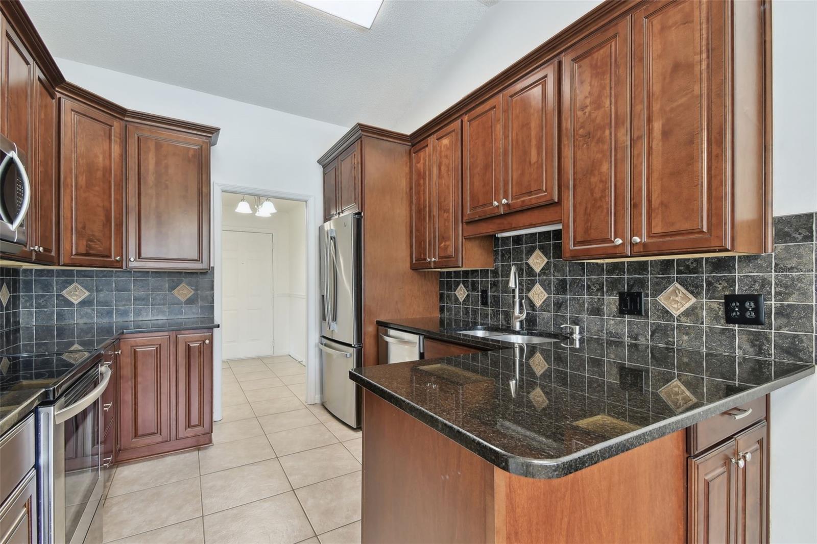 Image 23 of 79 For 4221 Meadowbend Court