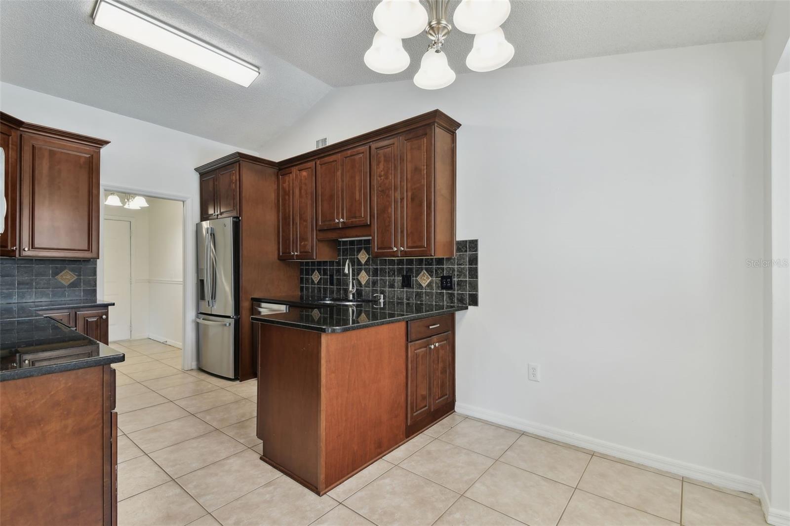 Image 26 of 79 For 4221 Meadowbend Court