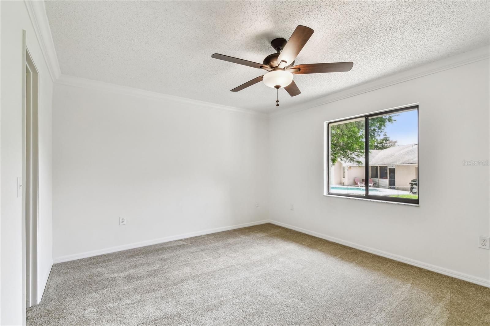 Image 31 of 79 For 4221 Meadowbend Court