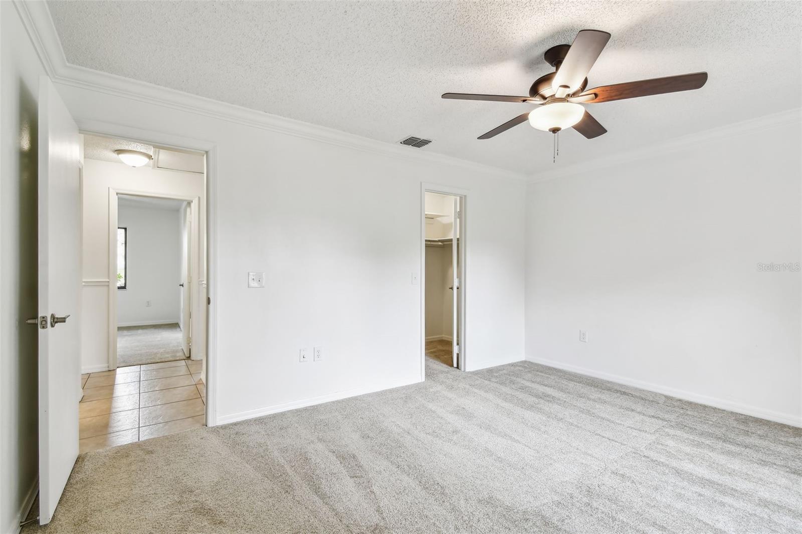 Image 36 of 79 For 4221 Meadowbend Court