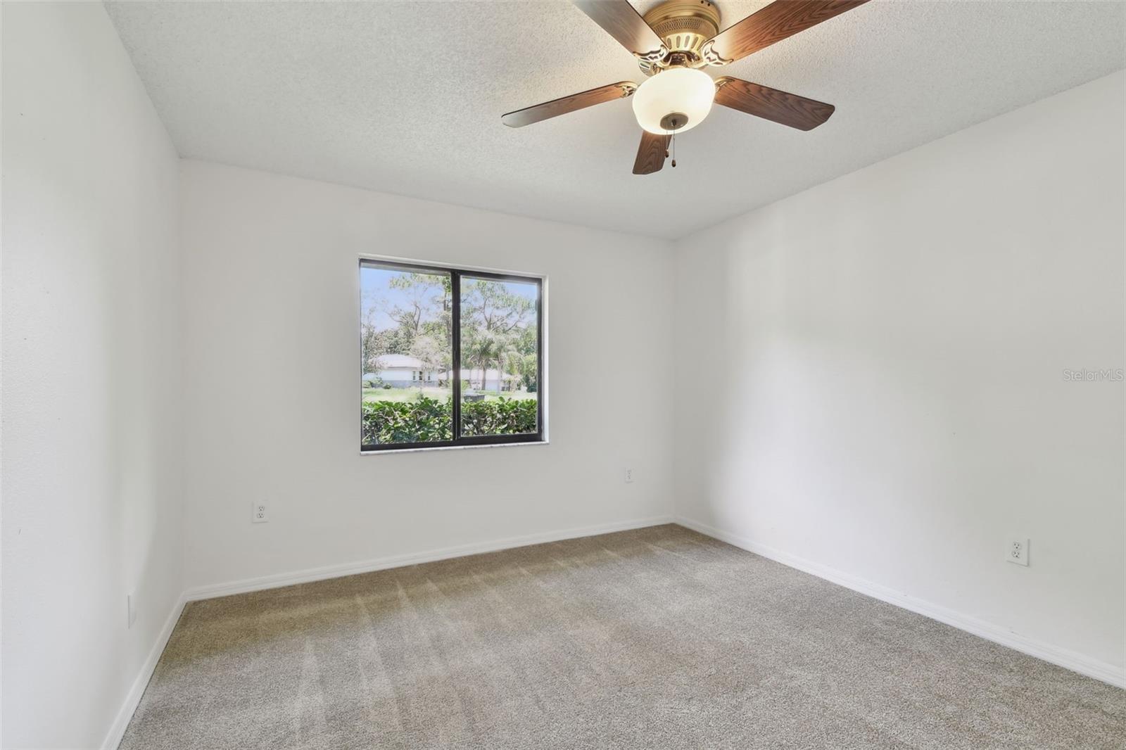 Image 42 of 79 For 4221 Meadowbend Court