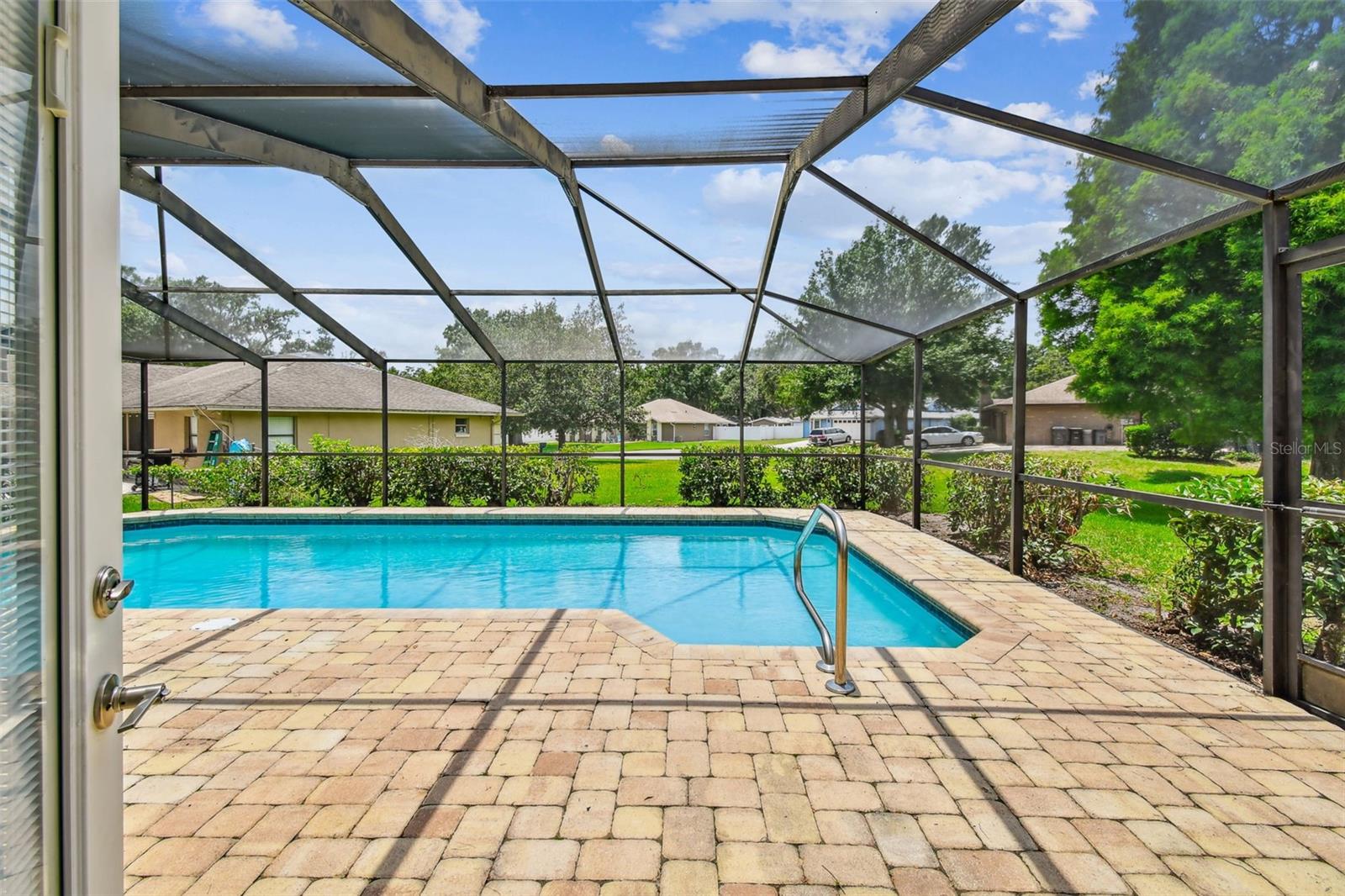 Image 48 of 79 For 4221 Meadowbend Court