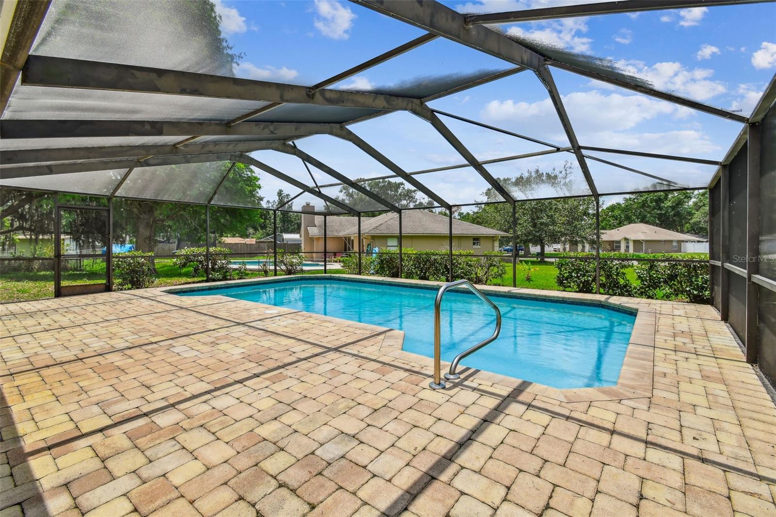 Image 49 of 79 For 4221 Meadowbend Court