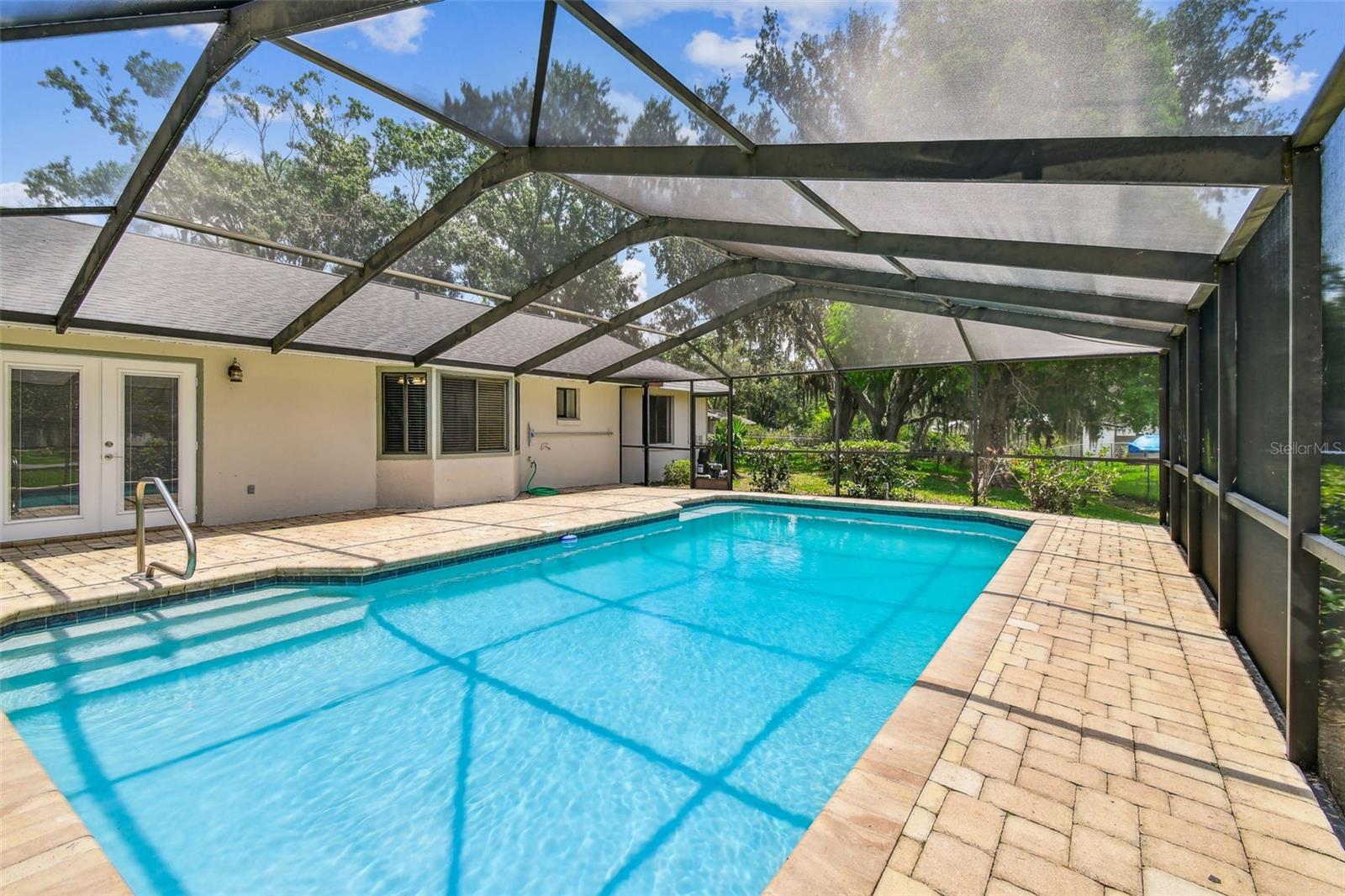 Image 51 of 79 For 4221 Meadowbend Court