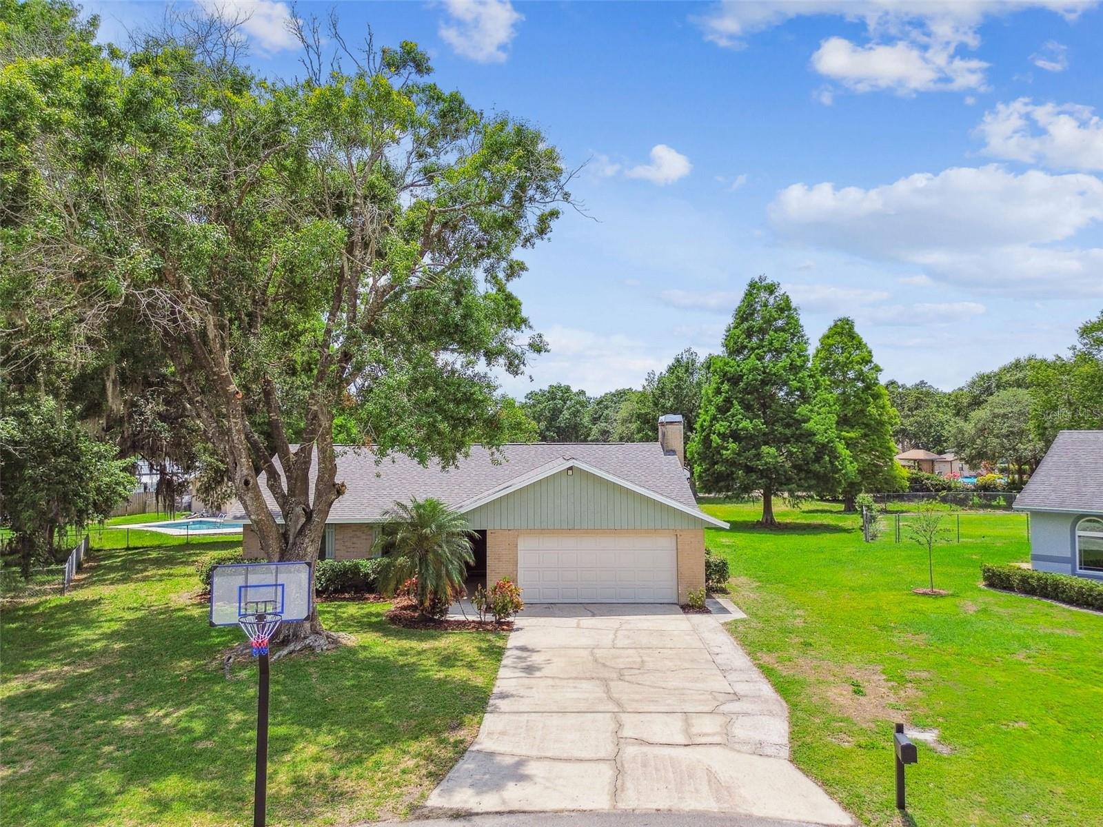 Image 60 of 79 For 4221 Meadowbend Court
