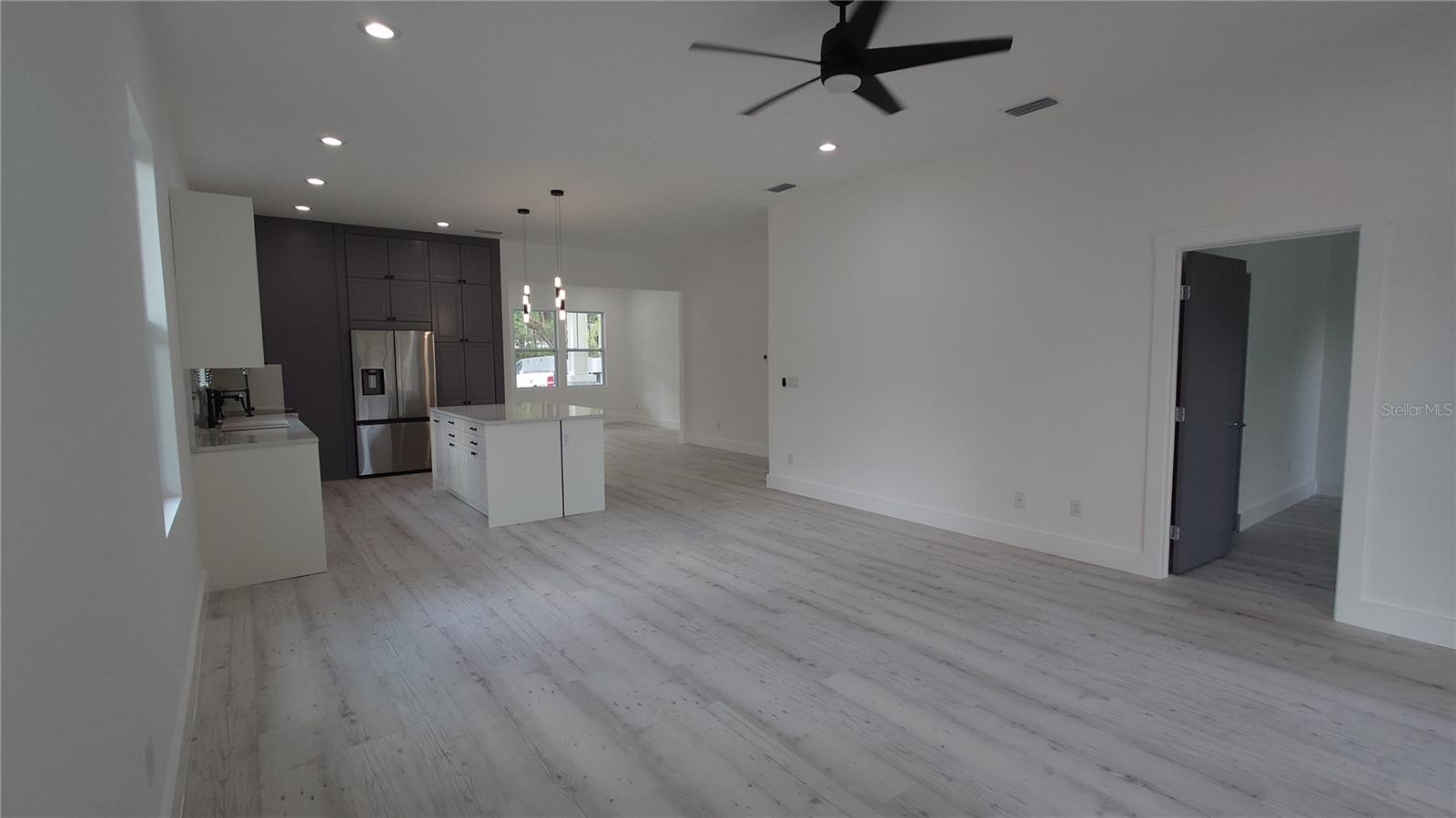 Image 21 of 48 For 7011 15th Street