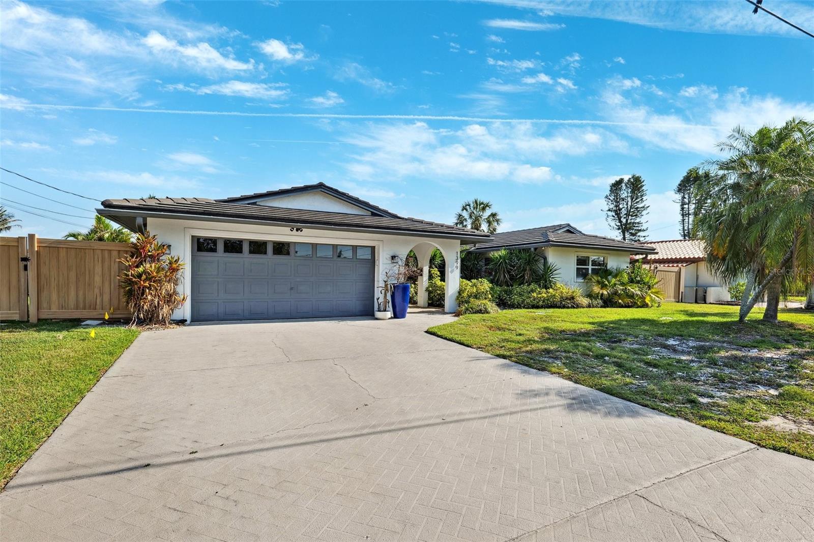 Details for 1399 49th Avenue Ne, ST PETERSBURG, FL 33703