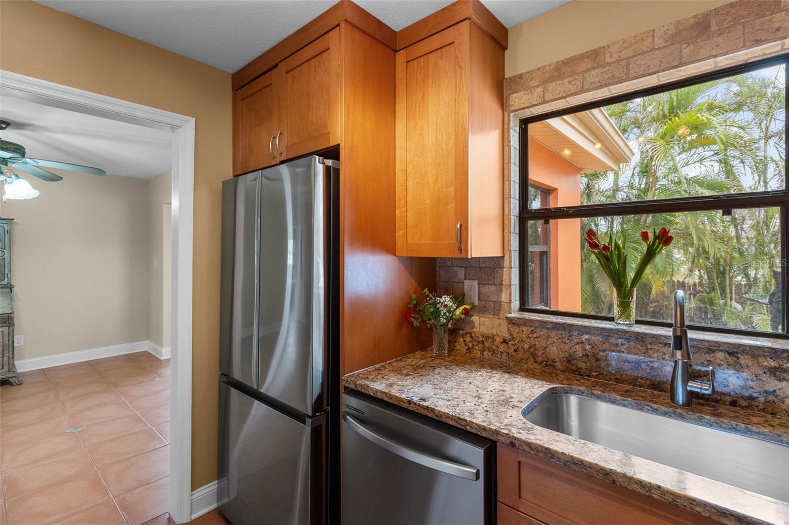 Image 13 of 52 For 819 Gulf Boulevard