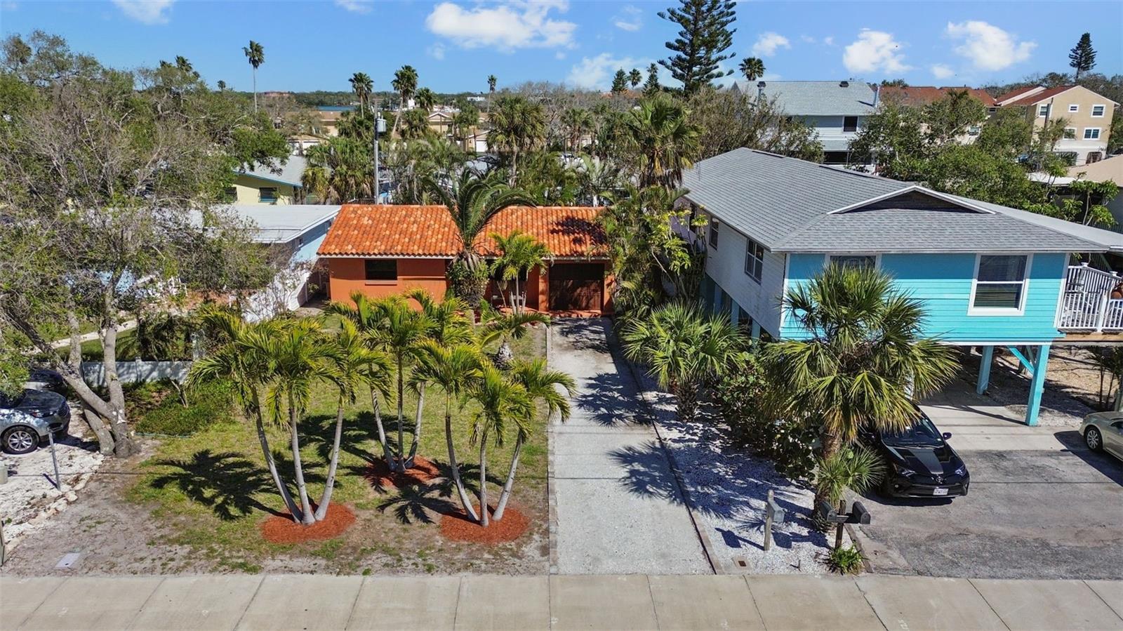 Image 2 of 52 For 819 Gulf Boulevard