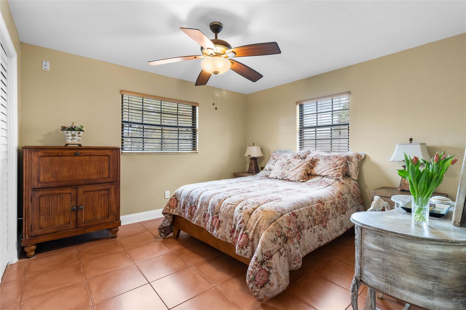 Image 20 of 52 For 819 Gulf Boulevard