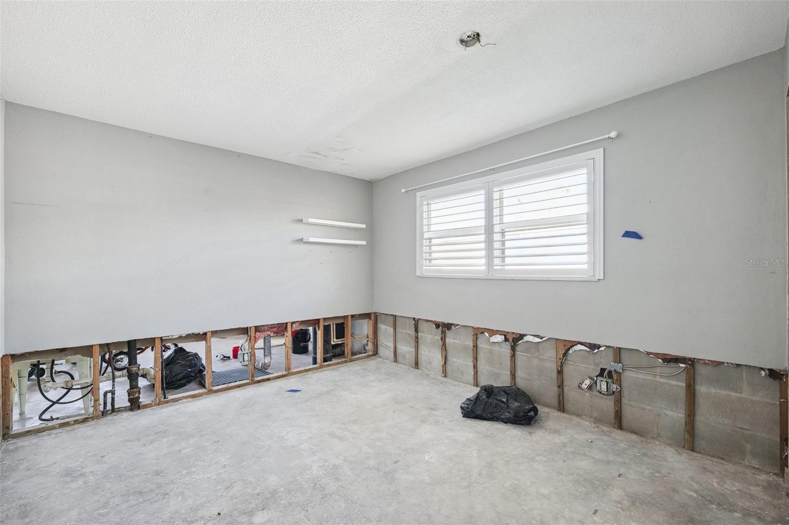 Image 12 of 34 For 1399 49th Avenue Ne
