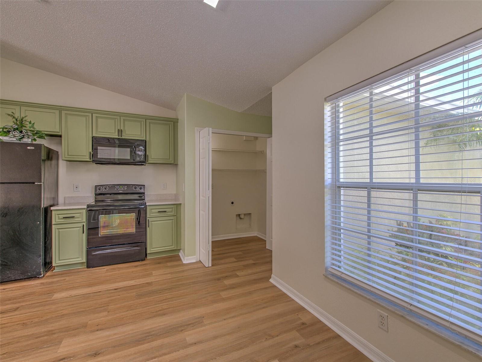 Image 7 of 29 For 11407 Wellman Drive