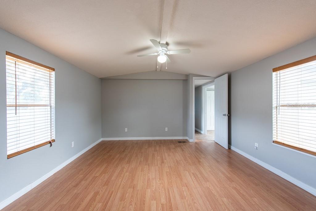 Image 11 of 51 For 39034 Central Avenue