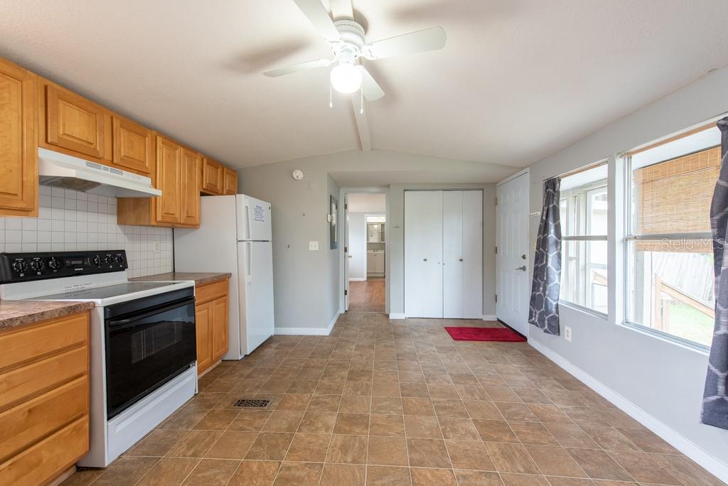 Image 7 of 51 For 39034 Central Avenue