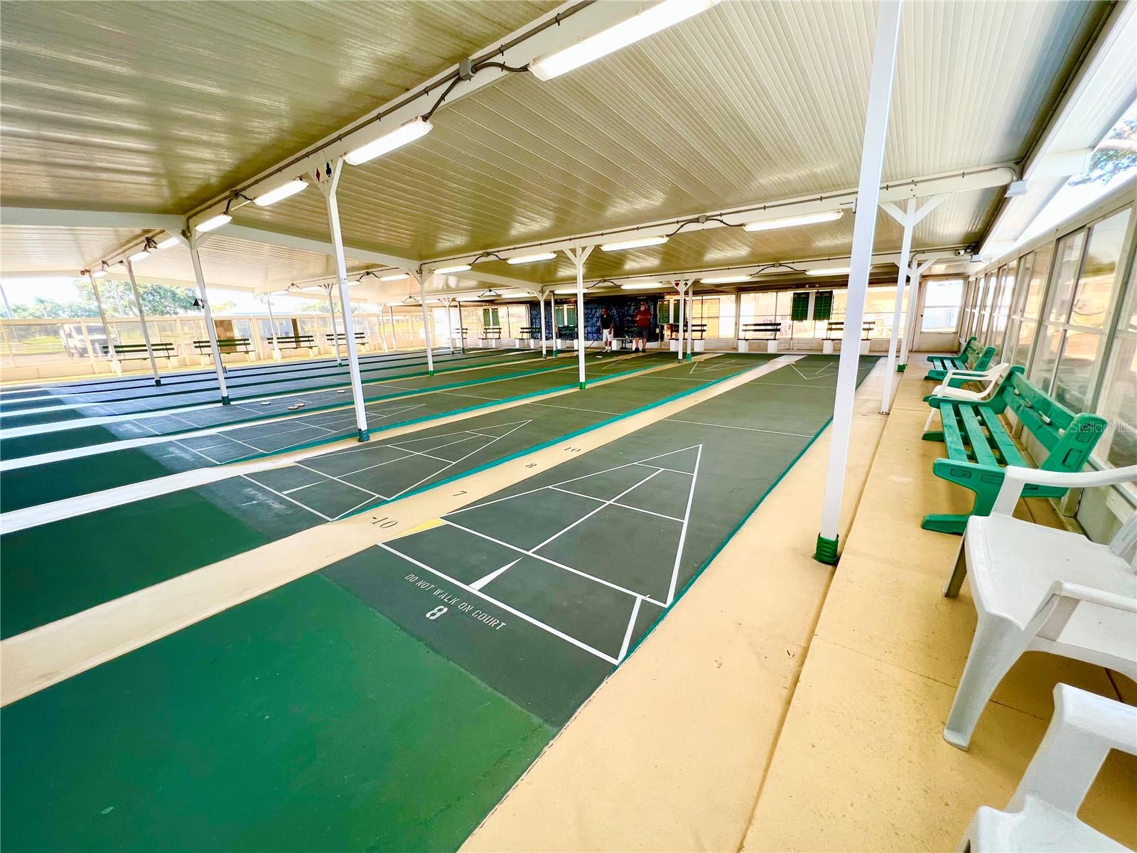 Listing photo id 24 for 1100 Belcher Road S 298