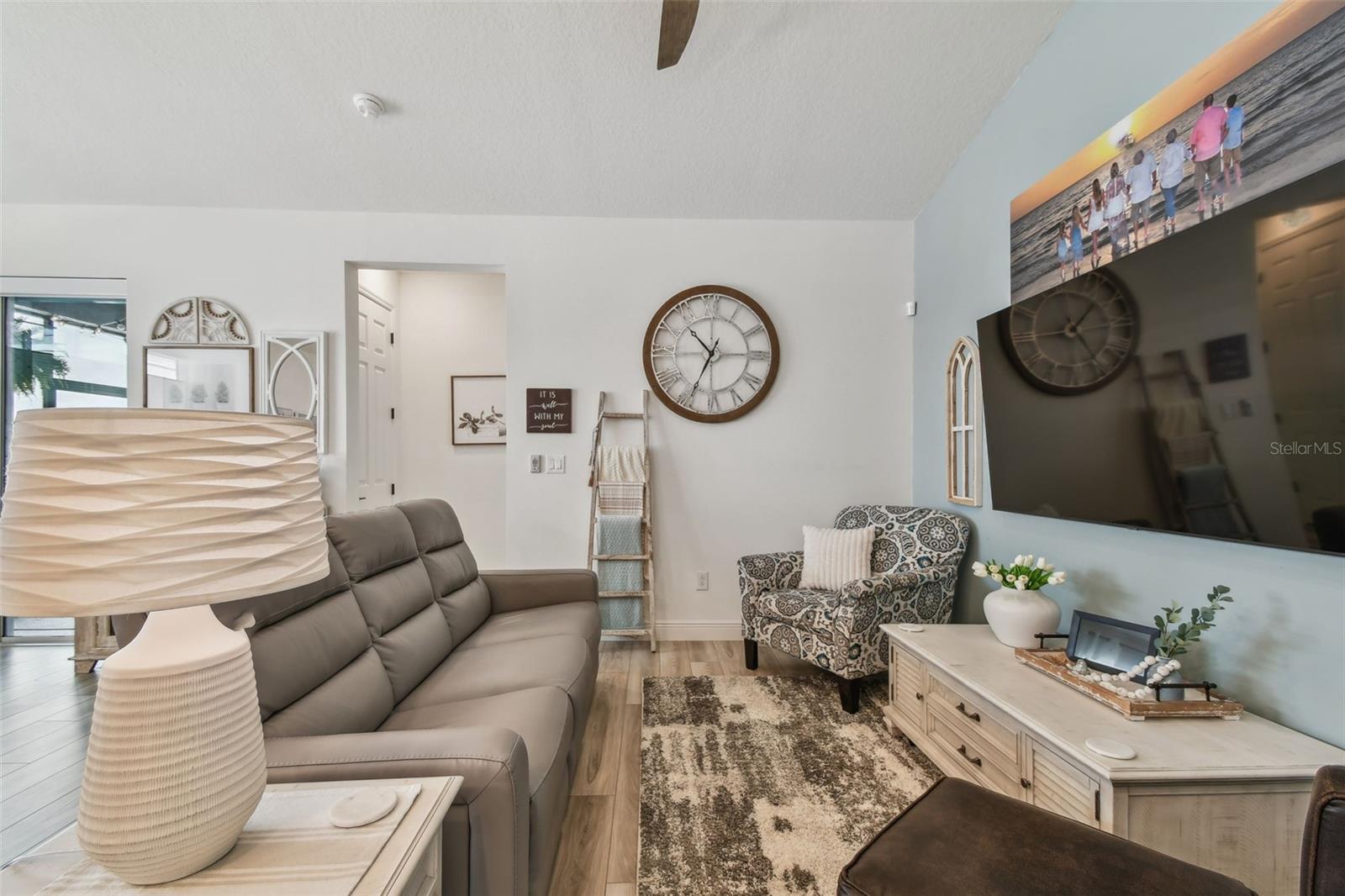Image 17 of 82 For 9577 Sandy Bluffs Circle