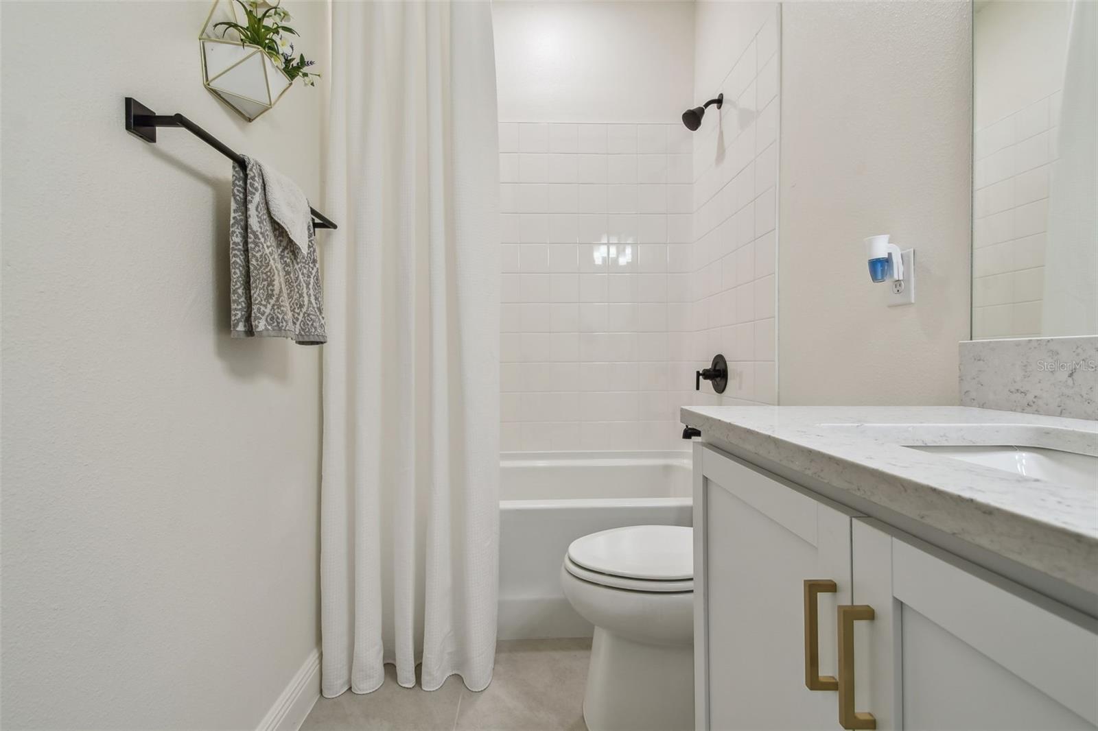 Image 35 of 82 For 9577 Sandy Bluffs Circle