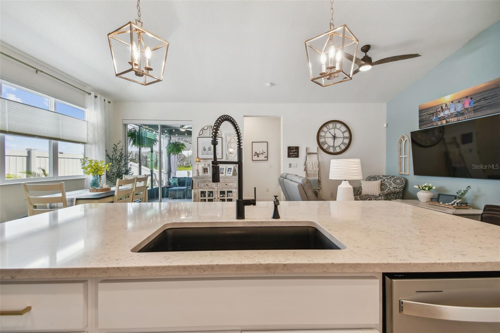 Image 6 of 82 For 9577 Sandy Bluffs Circle