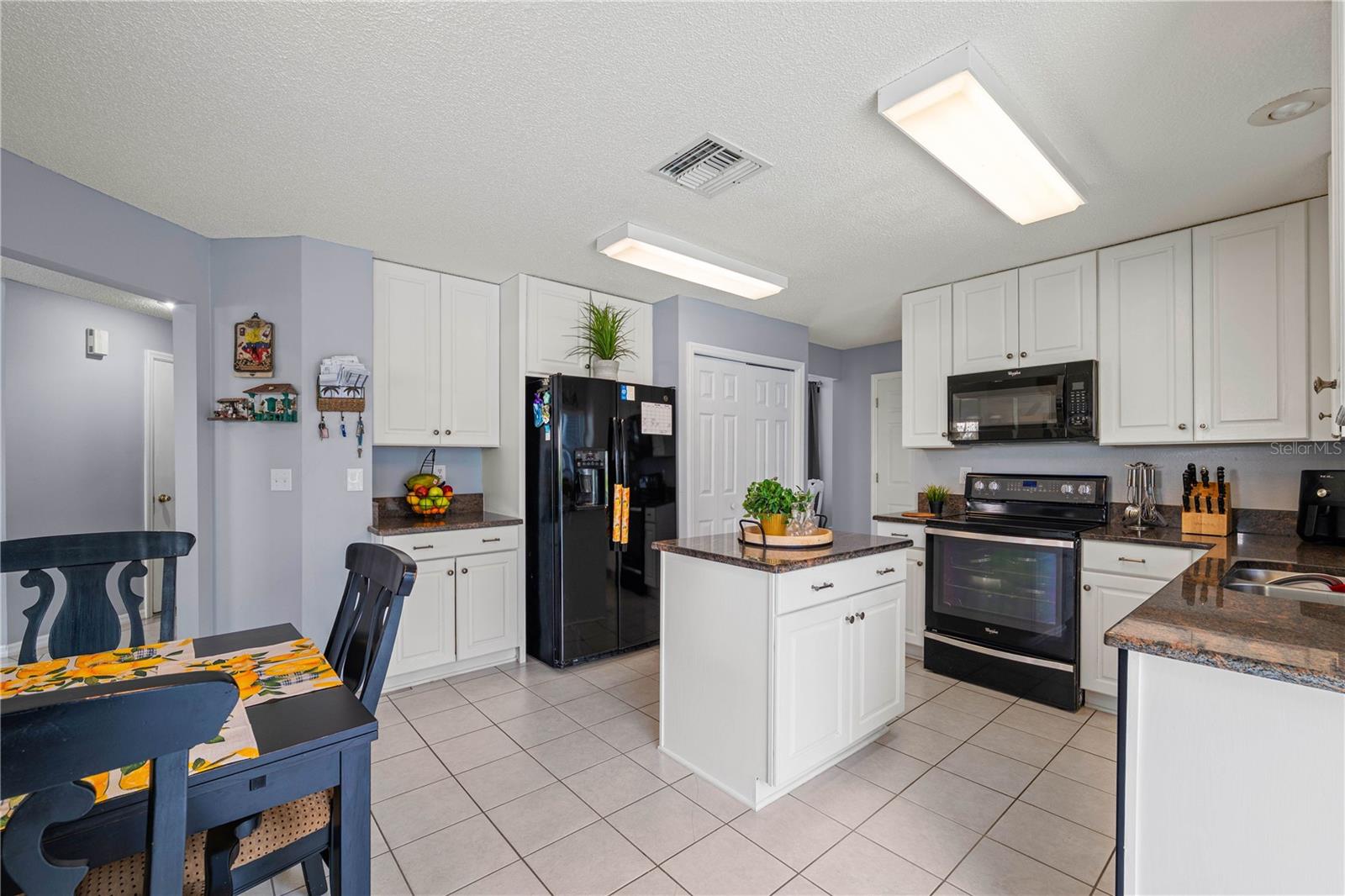 Image 20 of 37 For 2318 Kenwick Drive
