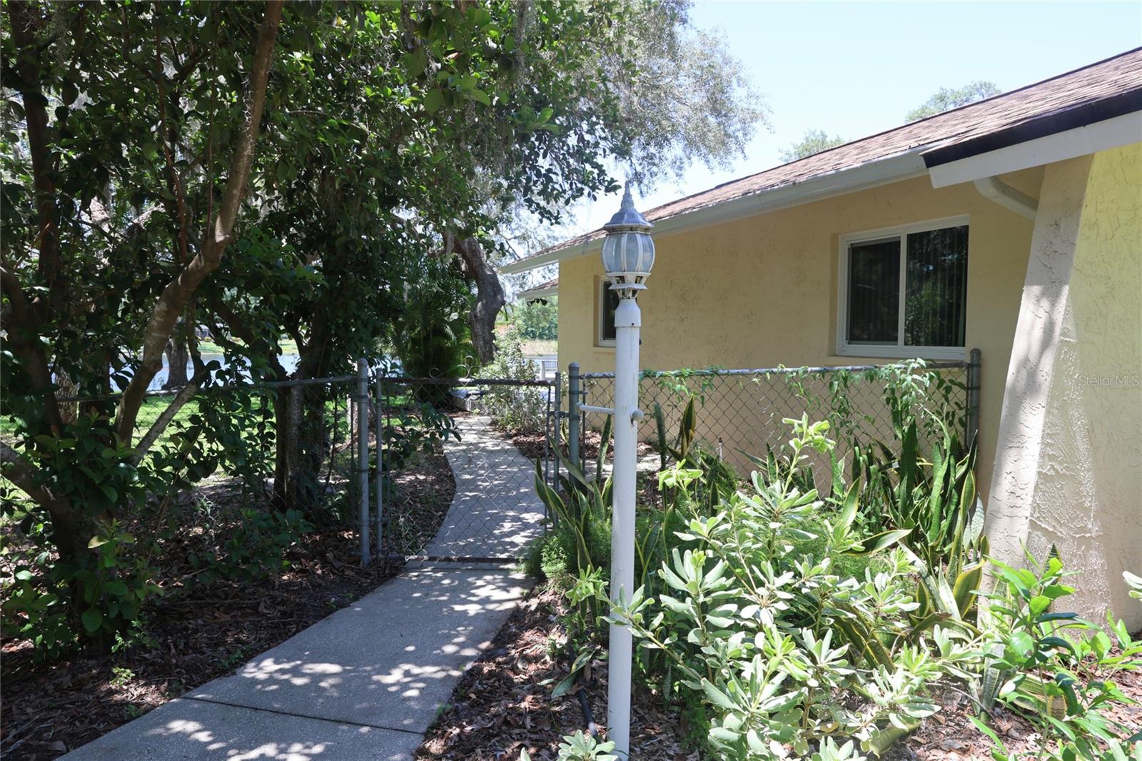 Listing photo id 14 for 12929 Sugar Creek Boulevard