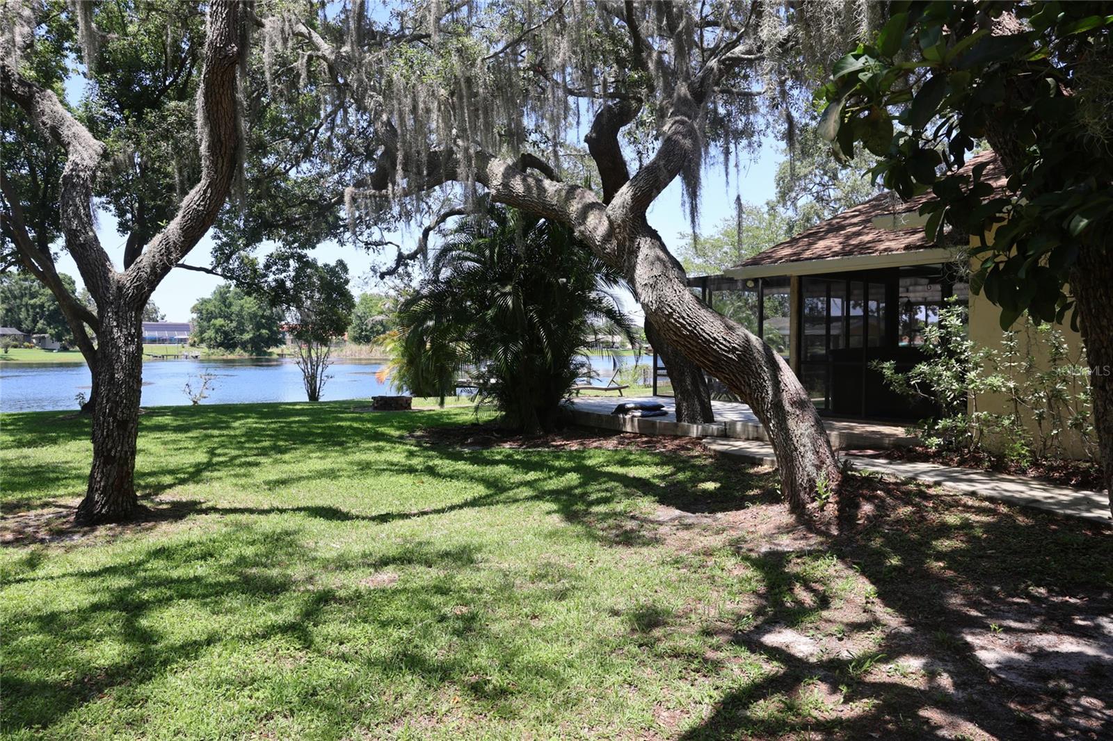Listing photo id 16 for 12929 Sugar Creek Boulevard