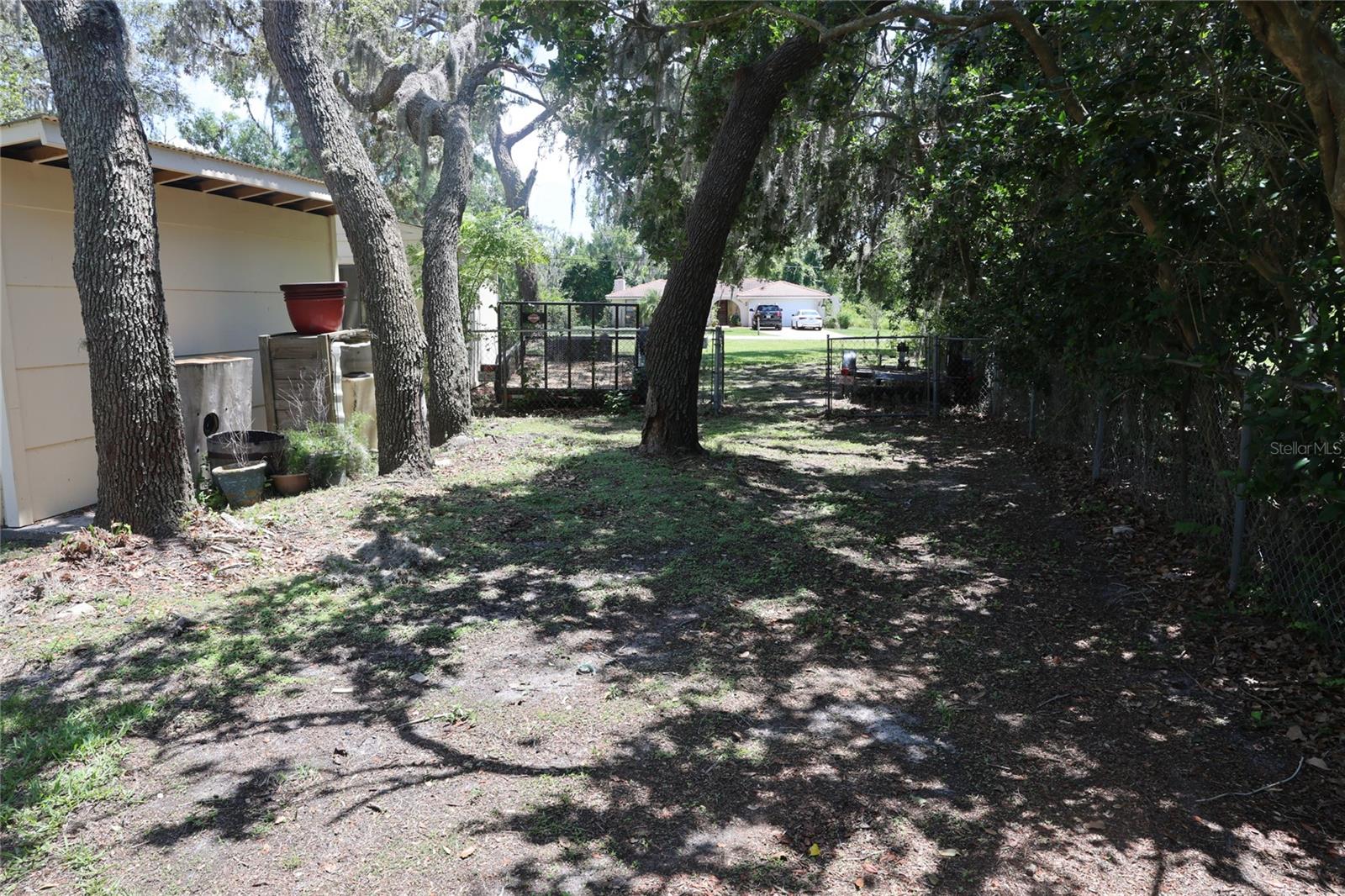 Listing photo id 17 for 12929 Sugar Creek Boulevard