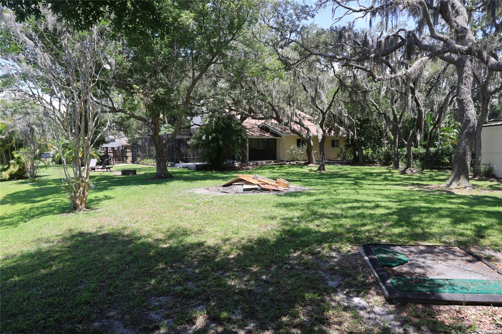 Listing photo id 18 for 12929 Sugar Creek Boulevard